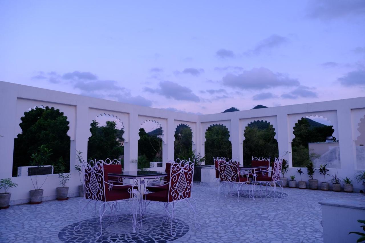 Emperor Palace A Heritage Villa Udaipur Exteriör bild